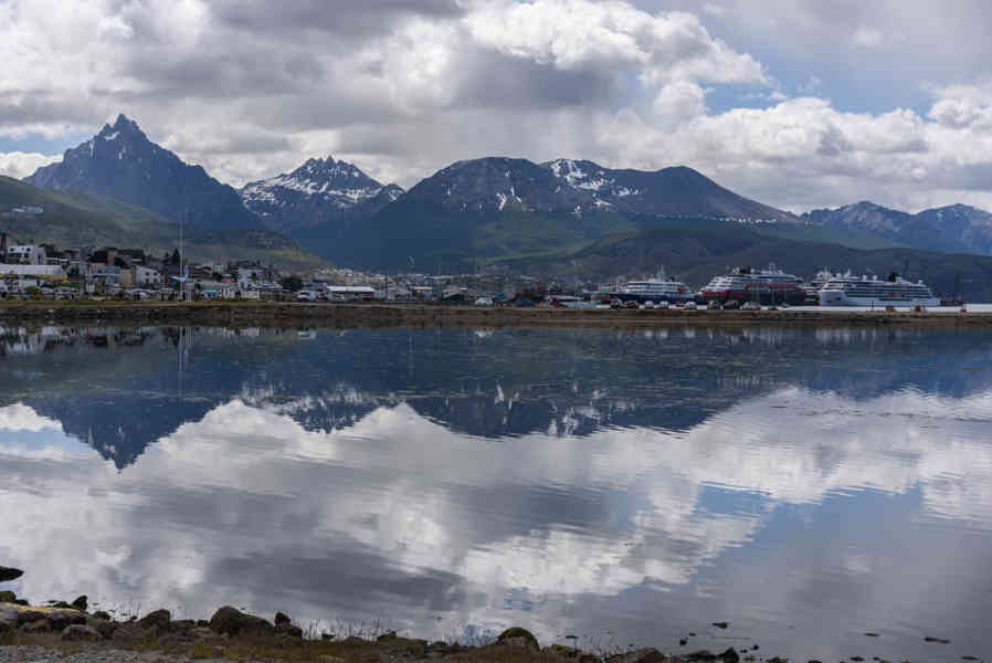 Argentina 115 - Ushuaia - panorámica.jpg